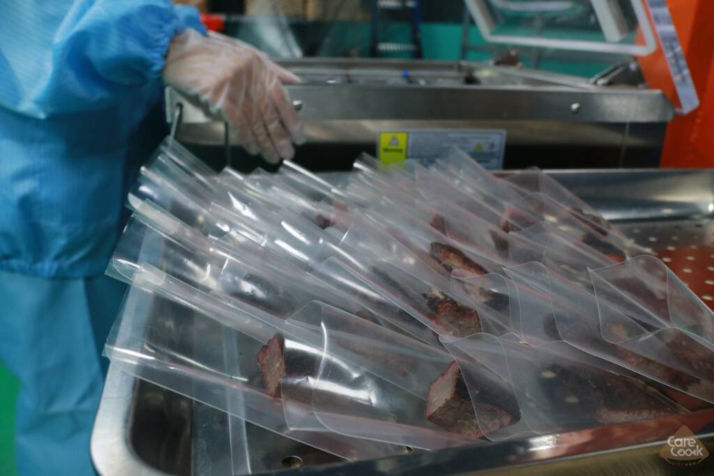 Dich vu bao quan thit lon gac bep carecook viet nam